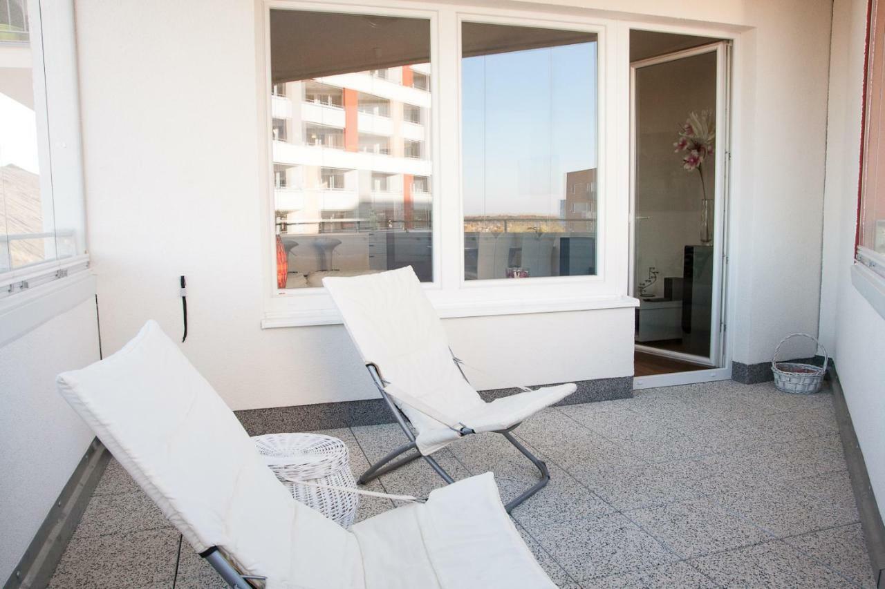 Prostorny 3 Pokojovy Apartman S Dvema Terasami 프라하 외부 사진